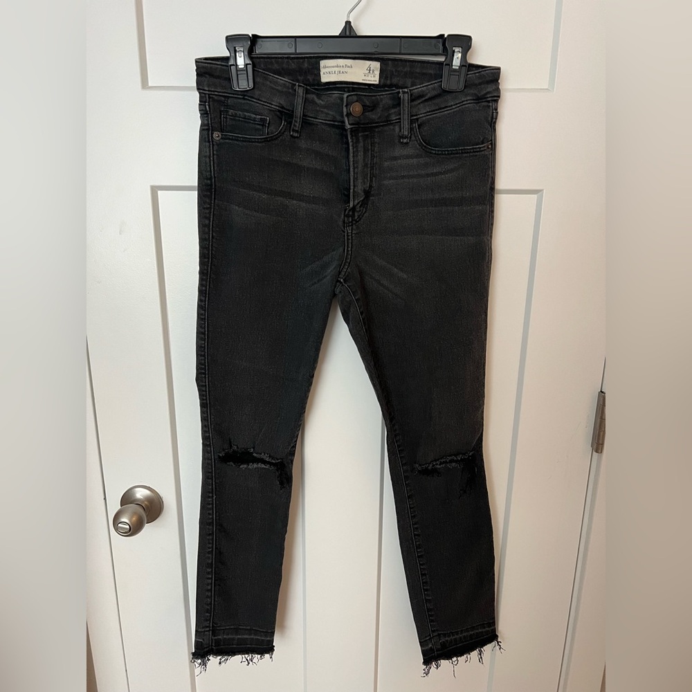 Abercrombie & Fitch Black Ankle Jeans